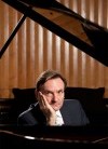 <strong>Stephen HOUGH,</strong> Piano