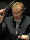 <p><span><strong>Martyn BRABBINS,</strong> Conductor</span></p>
